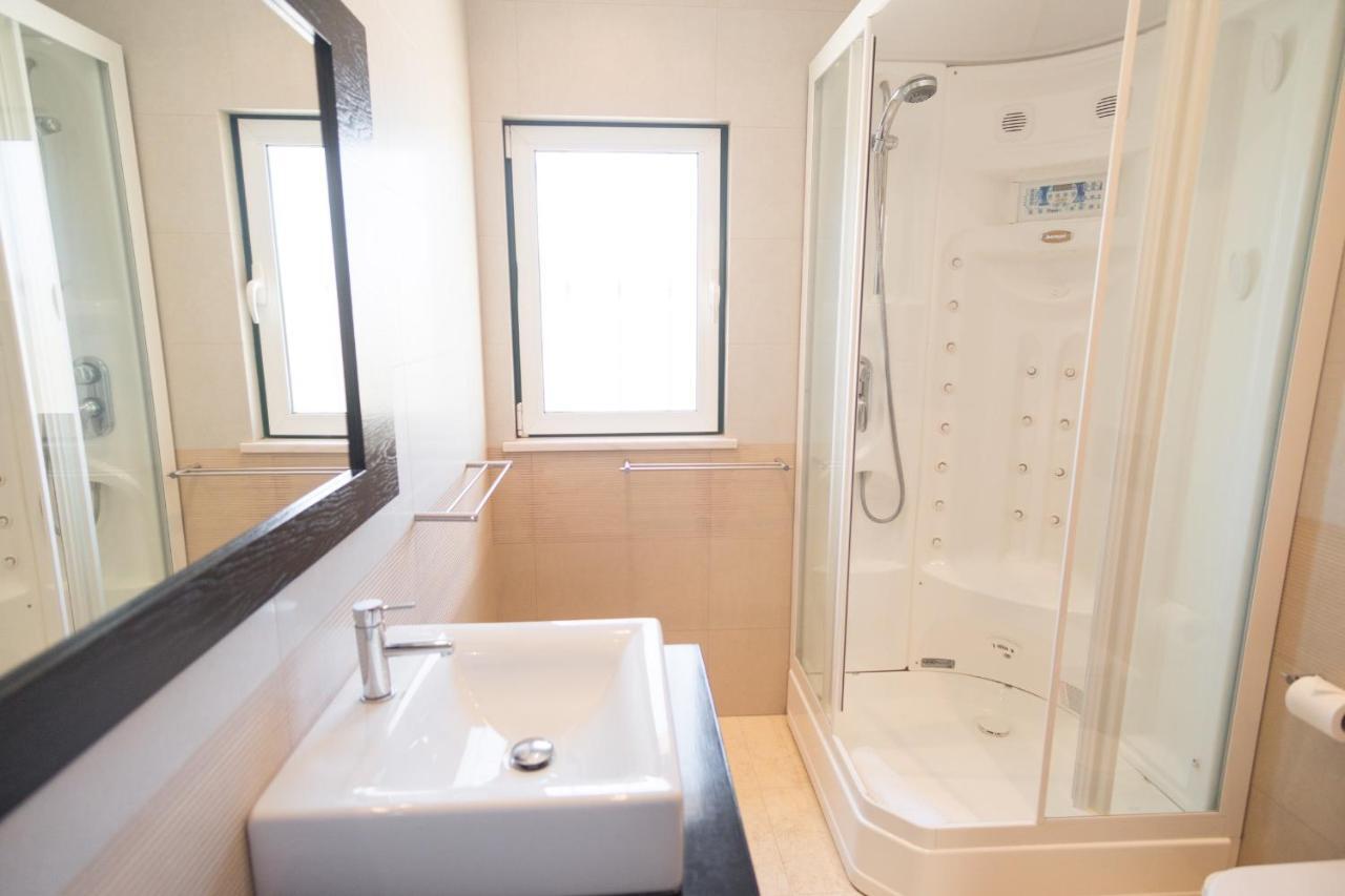 Villa Ria Rose, Alto da Ria 23 - jacuzzi&beach Alvor Esterno foto